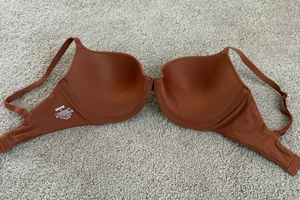 SKIMS Push Up Bra 32D - Image 3