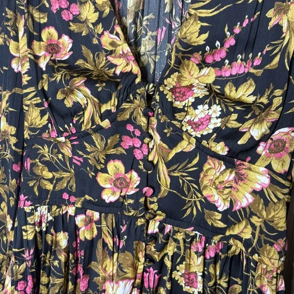 Anthropologie Floral Peplum Blouse V-Neck Button Front Flared Cuff Top Black - Image 7