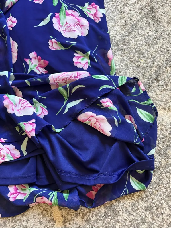 Lulu’s floral maxi dress - Image 5