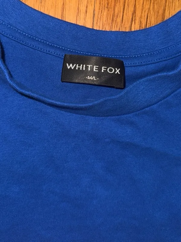 Brand New White Fox Archive 6.0 Oversized Tee in Blueberry & neon pink Size M/L - Image 2