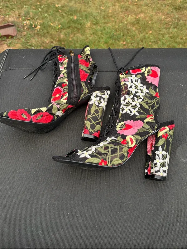Liliana Chasity Floral Embroidered Mesh Peep Toe Lace Up Booties Black Size 10 - Image 3