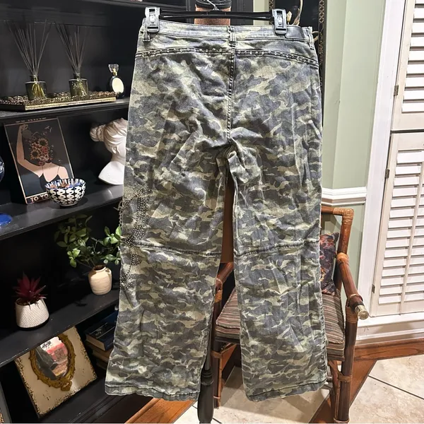 Playboy Bunny Camo Rhinestone Jeans – Juniors Size 9 - Image 9