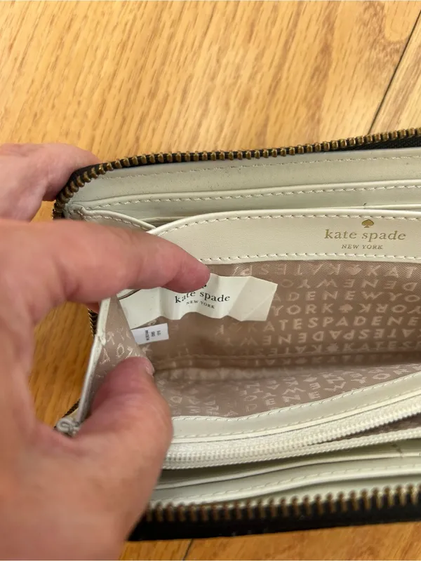 Kate Spade WLRU1444 Metro Spade Neda Continental Wallet Black Patent Cream - Image 6