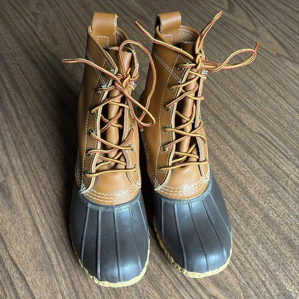 LL Bean Size 6 Women's Bean Boots 8" Brown - Image 2