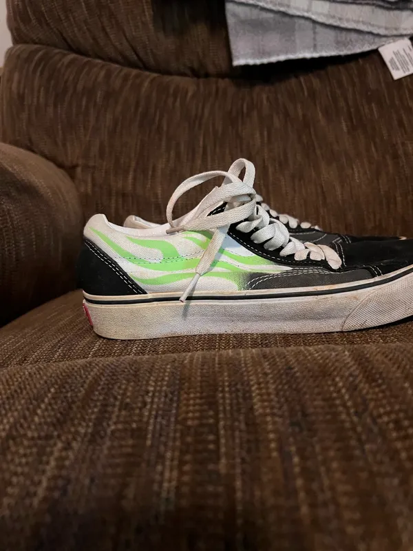 Neon Flame Vans Green Old Skool - Image 2