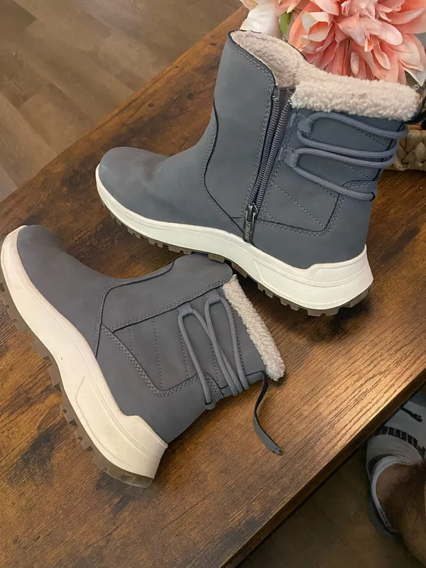 Khombu Water Repellent Ankle Boots Sarah Taupe - Image 3