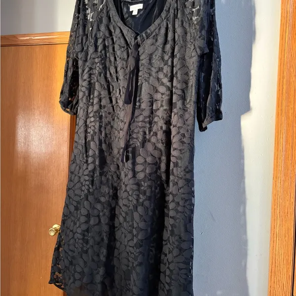 Garnet Hill Black Floral Lace Dress - Image 3
