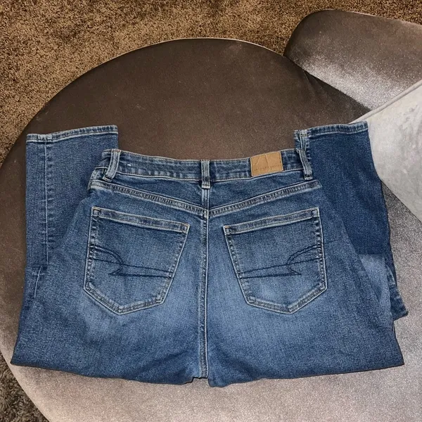 American Eagle Mom Jean Size 2 - Image 2