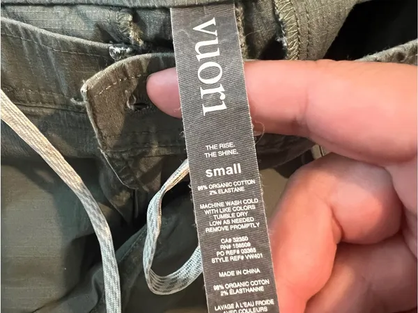 Vuori olive green pants small - Image 11