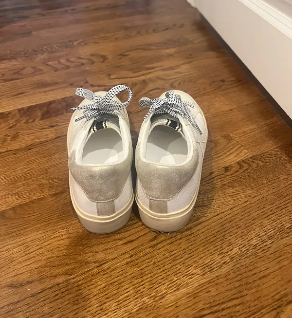 Shushop Boutique Sneakers - Image 3