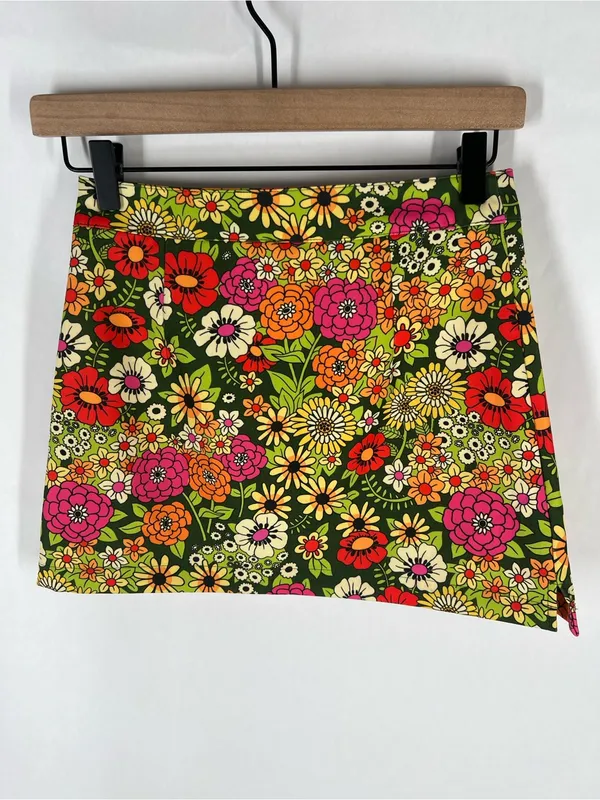 Sugar Thrillz Modern Love Floral Mini Skirt Green Retro 70s XS - Image 6