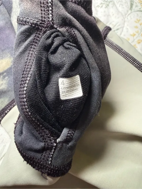 Lululemon Dark Color Patterned Active Leggings - Image 6