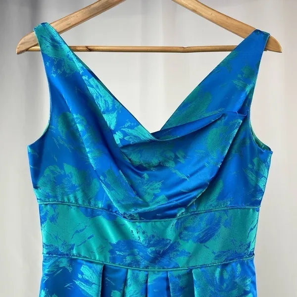 THEIA Floral Jacquard Sleeveless Pleated Dress‎ in Blue Green Size 8 - Image 7