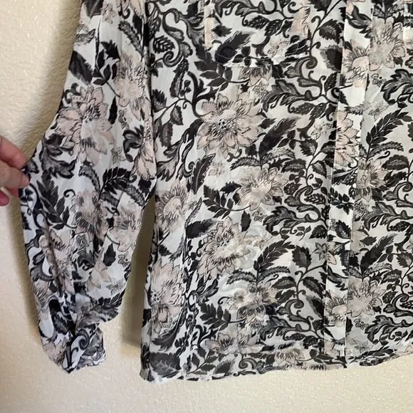 LOFT Pink and Black Floral Print tie up Sleeve Top/Blouse Medium - Image 5