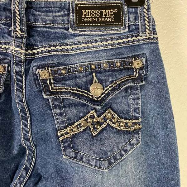 Miss‎ Me Jeans Women’s Size 29 Easy boot cut blue Denim Embellished Pockets - Image 9