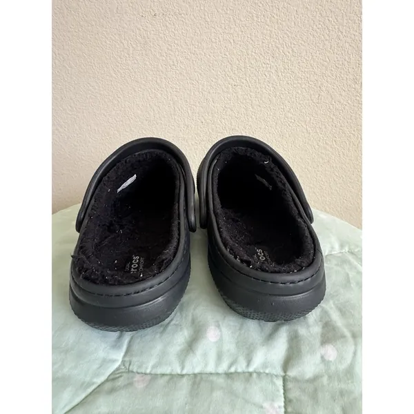 Crocs Black Faux Fur Fuzz-Lined Slip On Clog Round Toe Womens size 8 - Image 8