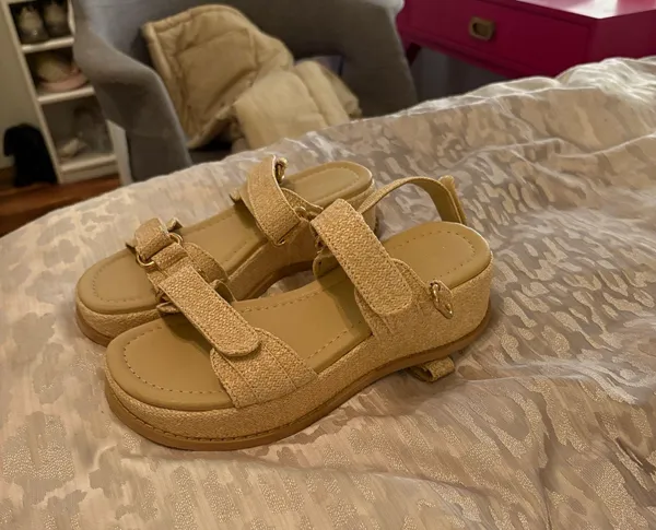 Chinese Laundry Wedge Sandals - Image 2