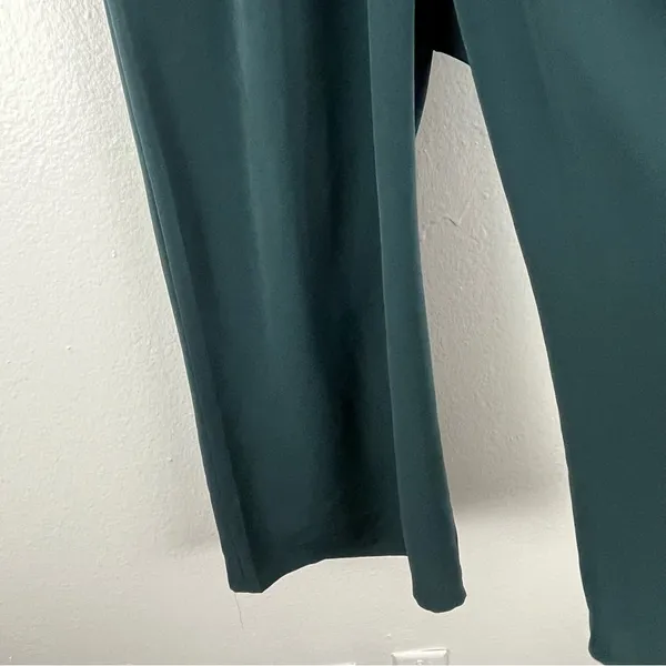 LULUS Emerald Green Knot Front V-Neck Side Pockets Flare Legs Jumpsuit Medium - Image 5
