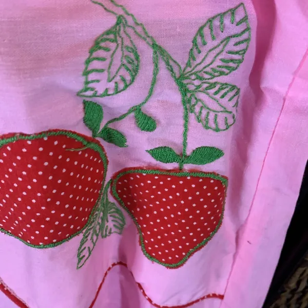Vintage Embroidered Strawberries Housedress Size 12 - Image 6