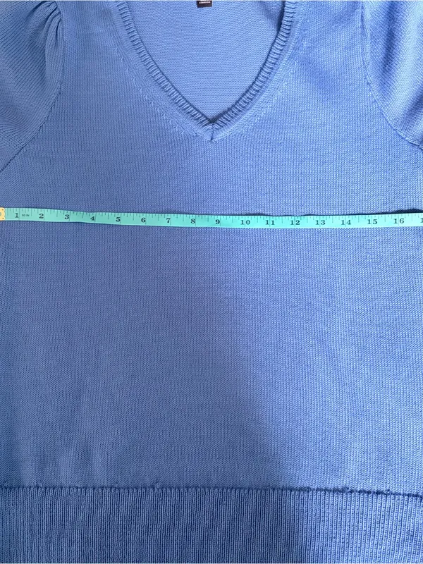 Ann Taylor Factory Blue Short Sleeve Puff Sleeve V-Neck Knit Sweater Top Size M - Image 5
