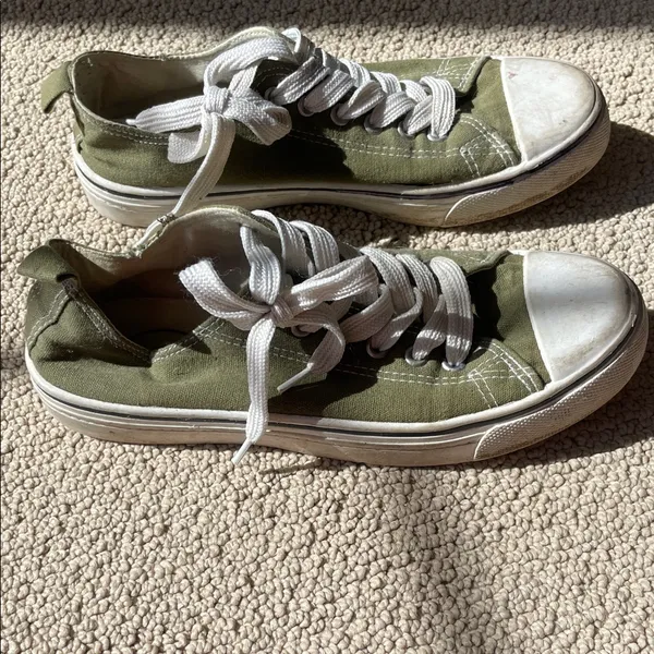 Rue 21 Olive Green Low-Top Canvas Sneakers - Image 4