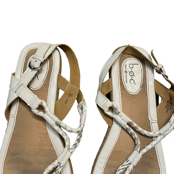 B.O.C. Born Concept Sandals Size 8M White Leather‎ C89701 Thong Strap - Image 2