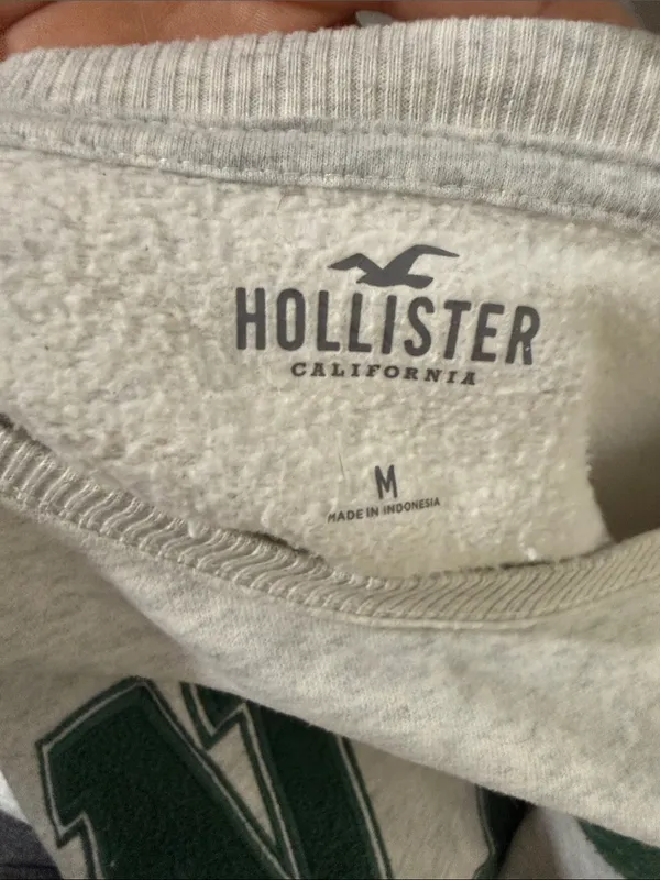 Hollister Soft Heather Grey NYC Crewneck Pullover Oversized Sweatshirt Size M - Image 5