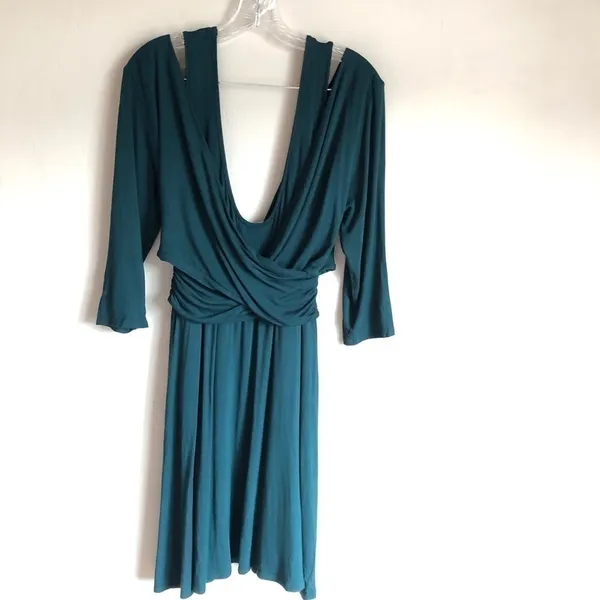 Peach Love Faux Wrap Top‎ Green Dress - Image 7
