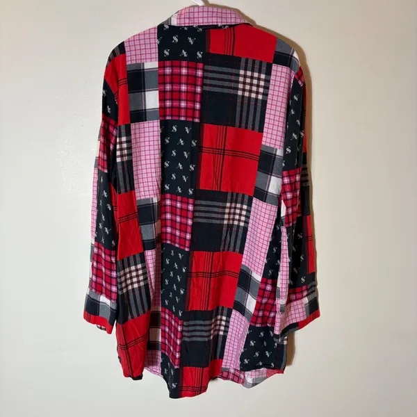 Victoria's Secret‎ Patchwork Plaid Sleep Shirt Button Front Size Medium - Image 7