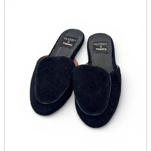 Theory X Newbark Black Suede Leather Mule Flats Womens 8 Comfort Shoes Preppy - Image 2