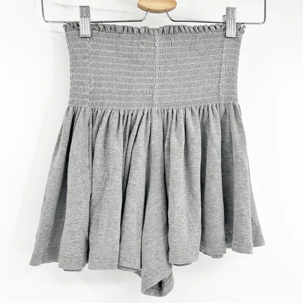 Natural Life Womens Smocked Waist Shorts Gray Ruffle Trim Daisy Charm‎ Size XS - Image 9