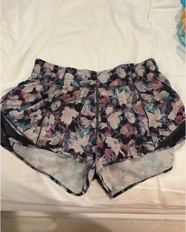 Lululemon Hotty Hot 2.5" - Image 5
