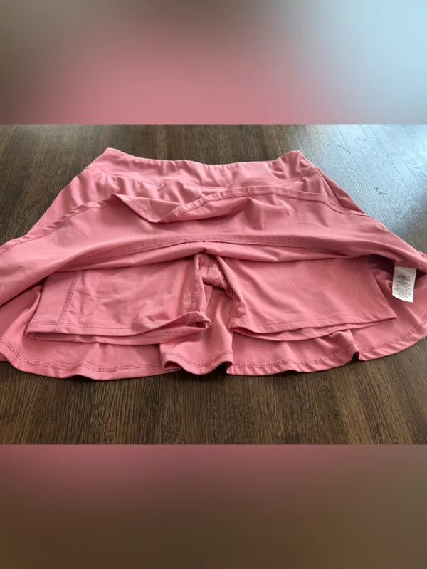 Tommy Bahama Golf Skort Pink - Size Small - Image 5