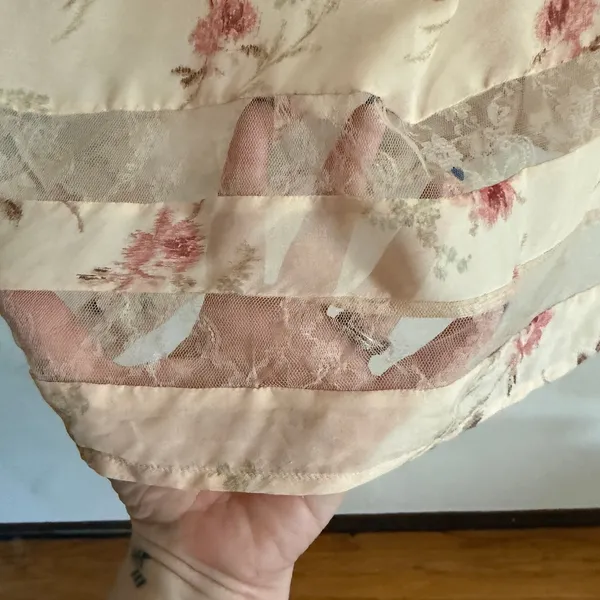 Y2K Vintage Victoria's Secret Pink Floral Retro Silk Button Front Dress Medium - Image 7