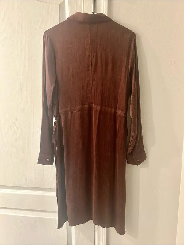 Brown Long-Sleeve Tie-Waist Dress Size Small - Image 3