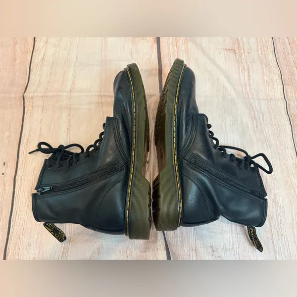 Dr. Martens boots womens Sz 6 Black 1460 pascal waterproof soft 90s grunge - Image 6
