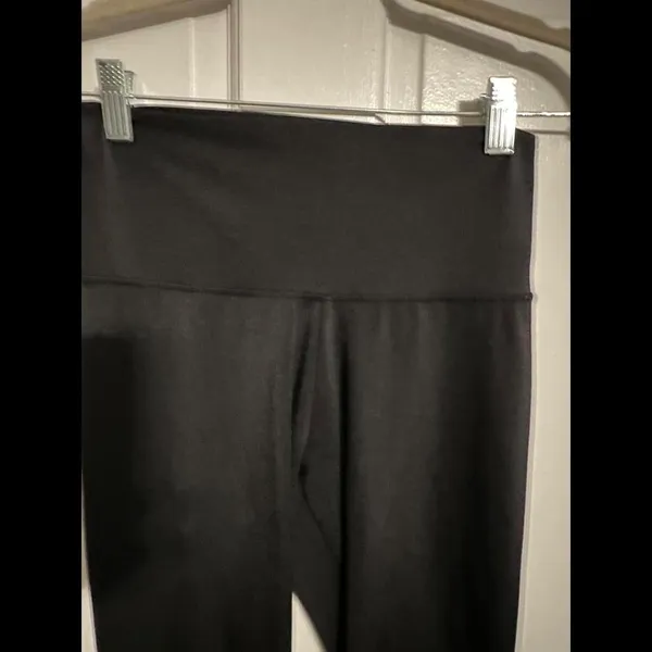 Aerie Black Leggings size Medium - Image 2