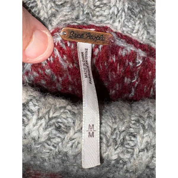 Free People Grey Burgundy Fair Isle Wool Blend Button Collar Poncho‎ Sweater M - Image 7