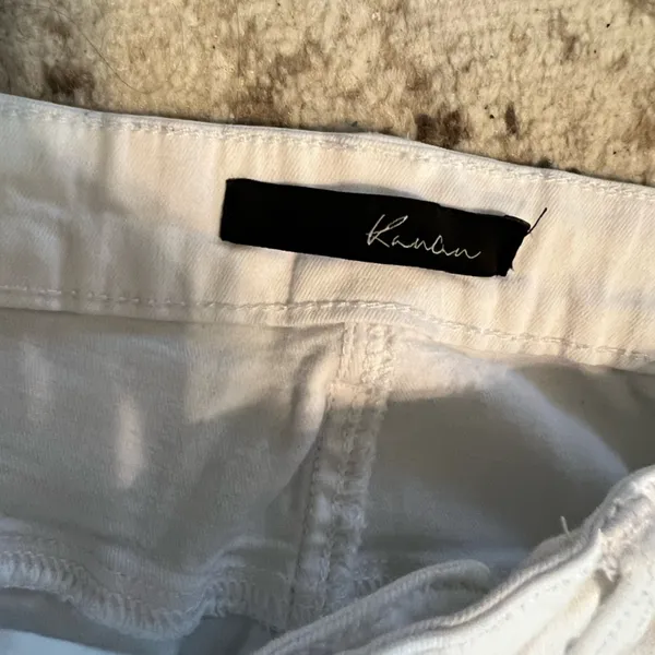 KanCan size 15 / 31 waist white denim jeans - Image 3