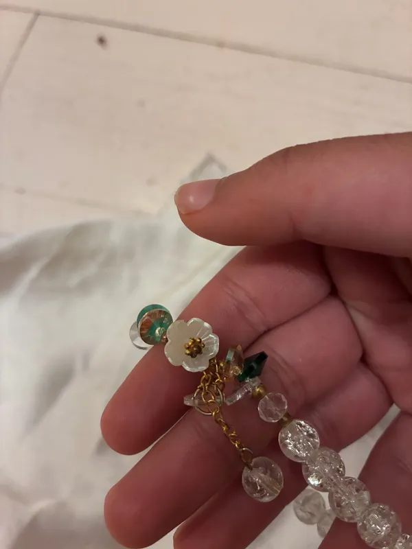 1Pcs Chic Camellia Glass Bead Bracelet White - Image 4