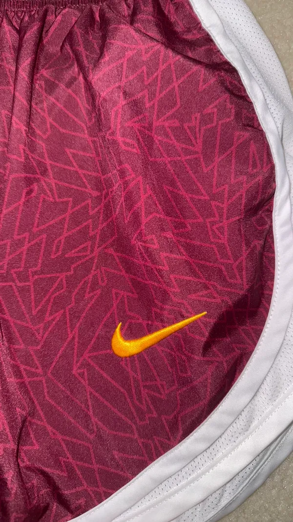 Nike Minnesota shorts - Image 4