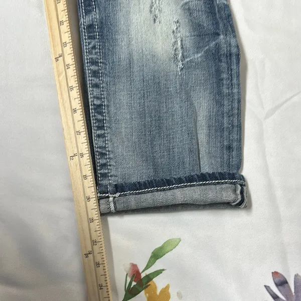 Miss Me Blue Cropped Jeans with Rhinestone Embellishments - Image 8