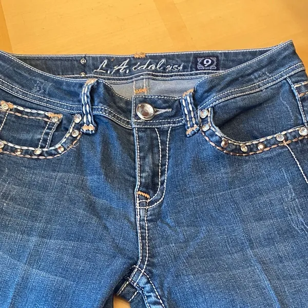 L.A. idol Women's Denim Jeans with Embroidered Pocket - Image 5