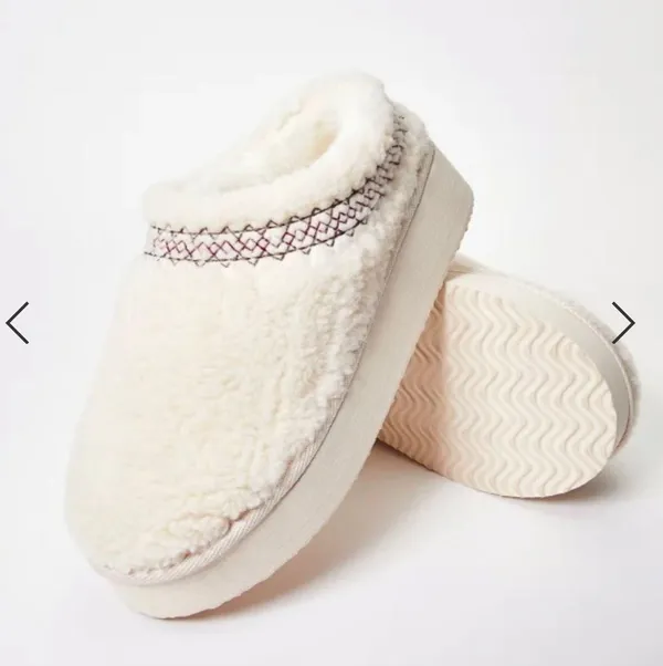 Shoedazzle Platform Fuzzies - Image 4