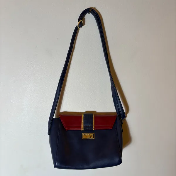 Captain Marvel Marvel Comics Crossbody Shoulder Bag‎ Purse Star Logo - Image 3