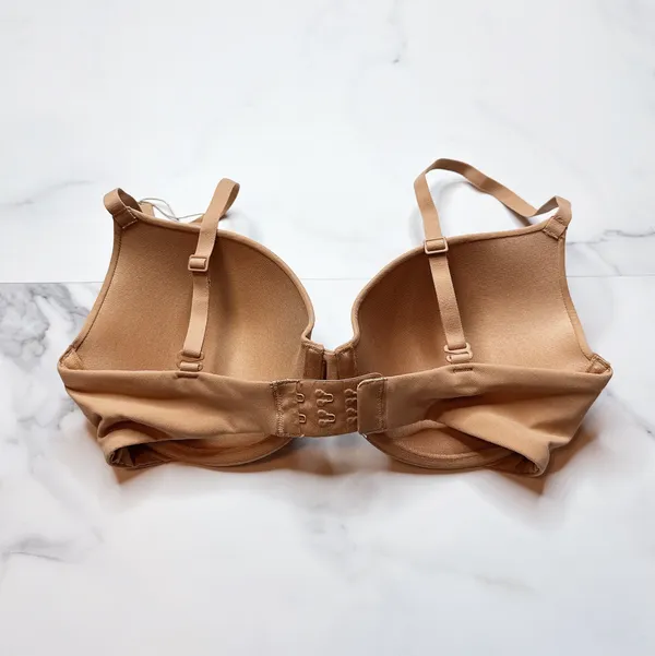 NWT Skims Fits Everybody T-Shirt Bra - Image 3