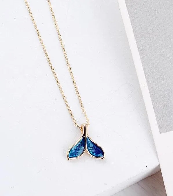 Boutique Enameled Fish Tail Gold Tone Chain - Image 4