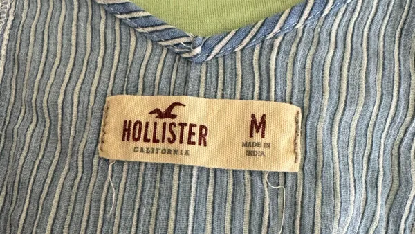 Hollister Medium Blue Top - Image 4