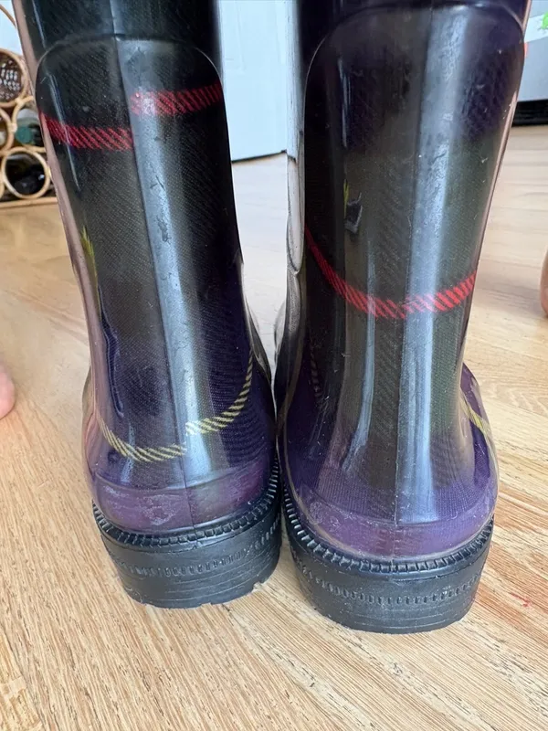 Ralph Lauren Black Boot with Teal Logo Accent - Image 10