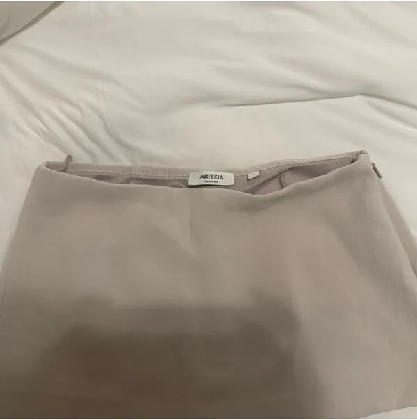 Aritzia Crepette Skort - Image 2